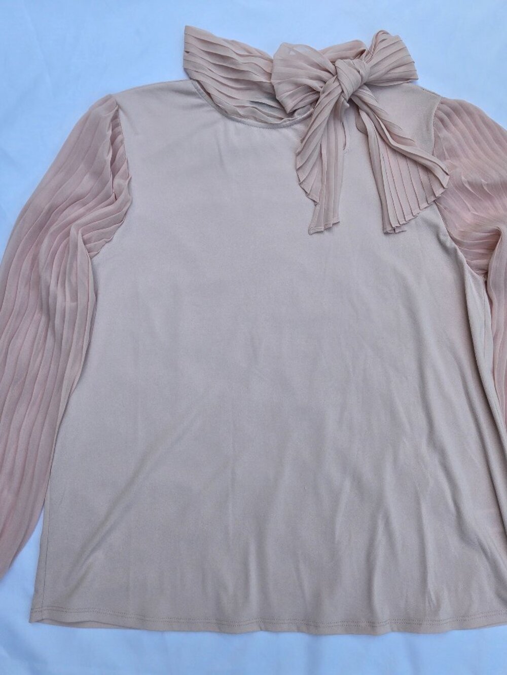 Cable & Gauge - Dusty Rose blouse with pleated long sleeves. Size XL.